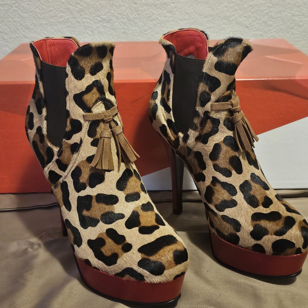 Leopard tassel pump made in Italy 🇮🇹 limited edition